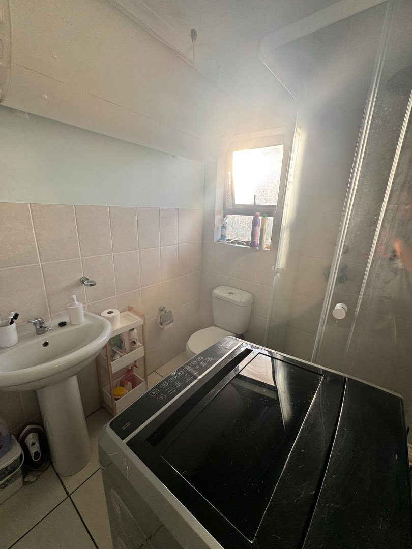 2 Bedroom Property for Sale in Lourierpark Free State